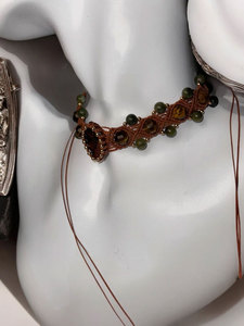 สร้อยคอทำมือจากเชือกถักมาคราเม่ประดับควอตซ์สโมคกี้ จี้รูปไข่ประดับลูกปัดสีเขียว เชือกสีน้ำตาล สไตล์โบโฮ เครื่องประดับเพื่อสุขภาพ ขายส่ง - Product Image 4