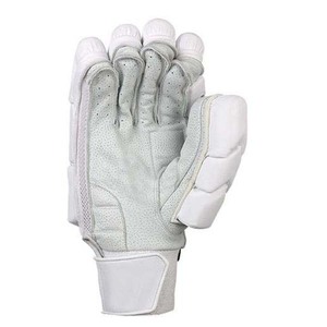 Gants de frappe de cricket en cuir Pittards professionnels personnalisés, légers, haute protection, rembourrage gris glacé, protège-mains de frappe. - Product Image 3