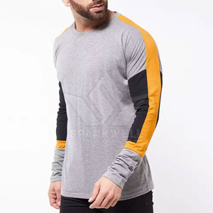 T-shirt de sport gris à col rond et manches courtes pour homme, avec blocs de couleur, anti-humidité, personnalisable avec noms d'équipe/joueurs sur le devant, coupe classique - Product Image 2
