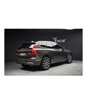 Para Volvo XC60 B5 Ultimate, modelo mayo 2023, con caja de cambios automática, asientos de cuero, cámara trasera, volante a la izquierda - 14.381 km - Product Image 2