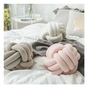 Wholesales <strong>Knitted</strong> Throw <strong>Pillow</strong> Soft Plain Round Sofa <strong>Chunky</strong> Braided <strong>Pillow</strong>