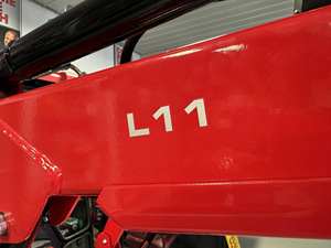 Tractor de Ruedas Mahindra EMAX 25L HST 2024, 22 HP, 2001-4000 Horas de Uso - Product Image 6