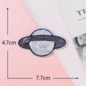 Écusson brodé personnalisé en tissu chenille pour vêtements, à coudre ou thermocollant, fabrication OEM - Product Image 5