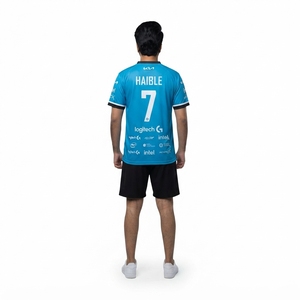 เสื้อแข่งอีสปอร์ตแบบพรีเมียม OEM ผลิตตามสั่ง 140-160 GSM โพลีเอสเตอร์ คอเสื้อแบบริบ ซับลิเมชั่น สำหรับทีมเกมมิ่งมืออาชีพ - Product Image 2