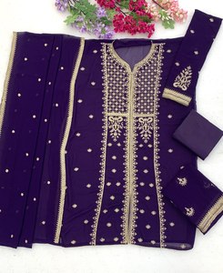 Traje Salwar Tradicional Bordado en Morado con Dupatta, Largo hasta el Suelo, Ropa India y Pakistaní para Mujer - Product Image 2