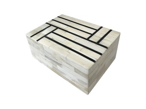 Boîte de rangement rectangulaire sculptée en os incrusté, design oriental, pour bijoux, vaisselle et artisanat, idéale pour la maison, le bureau et la cuisine. - Product Image 4