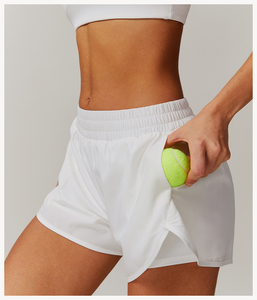 Shorts Deportivos Blancos de Cintura Alta para Mujer, Ajuste Holgado, Cintura Elástica, Transpirables, de Poliéster Tejido, para Gimnasio, Yoga y Entrenamiento - Product Image 2