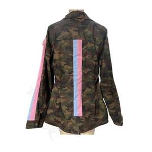 Chaqueta Utilitaria de Camuflaje para Mujer Jack and Jill, Chaqueta con Botones y Logotipo Bordado, Suministro al por Mayor OEM Personalizado - Product Image 3