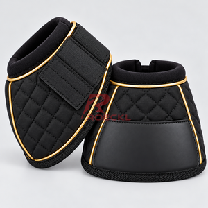 Botas ligeras para caballos que ofrecen un uso cómodo, cierre duradero y protección práctica para los pezuñas durante el entrenamiento. - Product Image 3