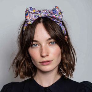 Serre-tête à nœud latéral en tissu imprimé, motif floral et à carreaux pour femme - Product Image 4