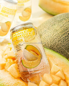 Boissons pétillantes tout arôme Saveur fruitée de melon Emballé en bouteille Eau pétillante régénérante Eau pétillante Soda de raisin Eau gazéifiée - Product Image 1