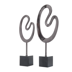 Sculpture en métal durable de qualité supérieure, art déco moderne, artisanat solide, ornement décoratif pour la maison, le salon, un cadeau d'anniversaire à un prix raisonnable - Product Image 3