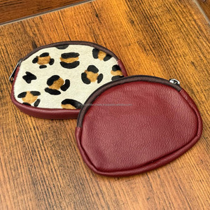 Monedero con cremallera listo para stock al por mayor, monedero pequeño de piel reciclada con estampado de animales, monedero de forma ovalada, monedero para mujer - Product Image 6
