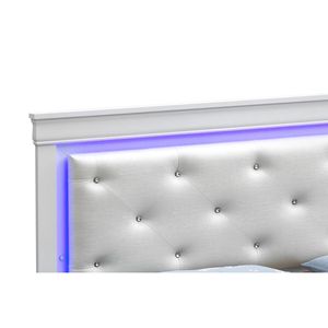 Letto Matrimoniale Imbottito in Stile Transizionale con Finitura Argento Champagne - Product Image 2