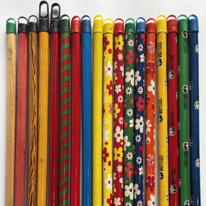 Balais en bois de qualité supérieure GMEX Vietnam, vente en gros directe d'usine, tête en plastique, écologique, classique, nettoyage facile, 120 cm - Product Image 3
