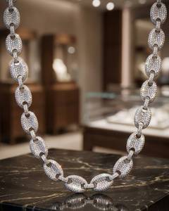 Cadena cubana de diamantes completa, chapada en oro sobre plata de ley S925 con diamantes de moissanita, cadenas finas de estilo hip hop en venta. - Product Image 5