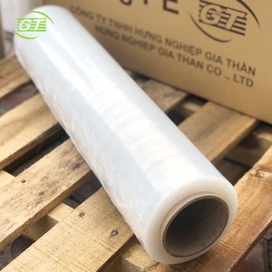 Rouleaux de film PE souple coulé pré-étiré avec revêtement supplémentaire pour un emballage serré Charges de palettes stables Finition d'emballage professionnelle - Product Image 4