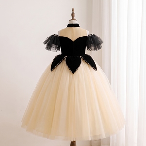 Vestido de Niña para Damas de Honor, de Lujo, en Terciopelo Negro y Tul Color Champán, con Hombros Descubiertos, Adornos de Perlas, Estilo Princesa, para Cumpleaños, Bodas y Concursos - Product Image 2