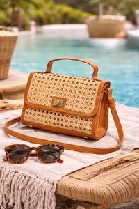 Bolso de Mano de Ratán de Moda para Mujer, Bolso de Mimbre Hecho a Mano en Vietnam para Viajes a la Playa, Compras y Viajes de Fin de Semana - Product Image 5