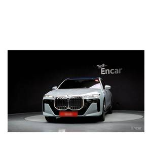 BMW Serie 7 740i XDrive M Sport 2024, Volante a la Izquierda, Caja de Cambios Automática, 6,726 km, 3.0L, Euro V, Faros LED - Product Image 3