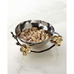 Cuenco de Metal Martillado de Lujo con Diseño de Ramas de Orquídeas Doradas, Centro de Mesa Decorativo para Bodas y Fiestas - Product Image 1