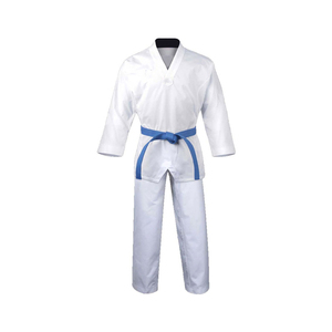 Tenue de Taekwondo Premium – Vêtement d'entraînement d'arts martiaux léger, confortable et durable pour la pratique du Taekwondo - Product Image 1