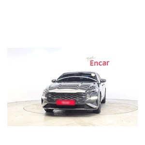 Kia K8 Noblesse 2023 con Volante a la Izquierda, Caja de Cambios Automática, Asientos de Cuero - ¡Solo 78,133 Km! - Product Image 3