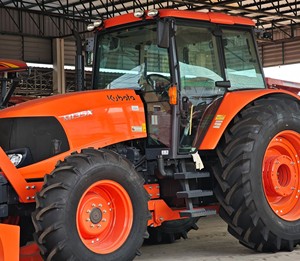 Tractor Agrícola Kubota M135X de 135HP, 4WD, Diésel, Maquinaria Agrícola de Trabajo Pesado, Equipo para Trabajo de Campo - Product Image 5