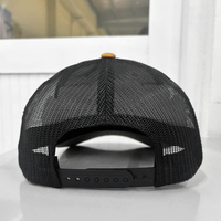 Gorra Trucker con Parche de Mezclilla con Logotipo en Relieve, Gorras Personalizadas con Bordado 3D, 6 Paneles Precurvados, Fabricadas en Vietnam