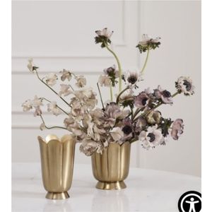 Compra al por mayor: Florero de hierro verde estilo granja moderna, jarra de metal con acabado antiguo, maceta decorativa para mesa, arreglo floral - Product Image 6