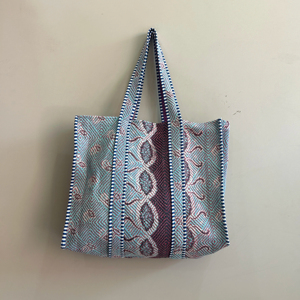 Sacs à main vintage Kantha pour femmes, réversibles, en coton matelassé, multicolores, sacs à bandoulière - Product Image 1