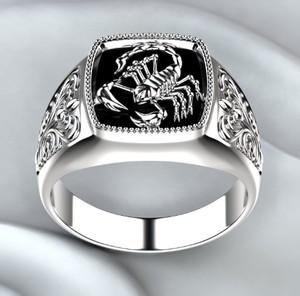 Anillo de Escorpión de Plata 925 de Primera Calidad, Diseño Gótico con Piedra Negra, Joyería de Moda para Hombre y Mujer - Product Image 1