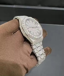 Montre de luxe unisexe en acier inoxydable avec moissanite, boîtier rond de 38 mm, verre saphir, affichage de la date, mouvement à quartz analogique - Product Image 5