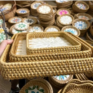 Plateau de service carré Art Déco en nacre et rotin fait main, attrayant et décoratif pour la maison, à prix avantageux - Product Image 6