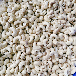 Noix de cajou de la meilleure qualité SANTIGO, emballage personnalisé, noyaux de cajou en vrac - Product Image 1