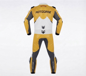 Combinaison de moto en cuir sur mesure de qualité supérieure MotoCP Racing 1 pièce, équipement de conduite avec bosse niveau 2 CE, fabriquée sur mesure - Product Image 2