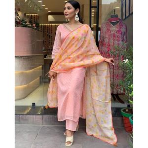 FANCY ORGANZA BRODERIE IMPRIMÉE NUMÉRIQUE TRAVAIL HAUT BAS AVEC DUPATTA ROSE - Product Image 1