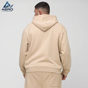 Conjunto Deportivo Personalizado para Hombre, Sudadera con Capucha Beige Deslavada, Pantalones Deportivos Anchos con Estampado Tribal, 2 Piezas - Product Image 4