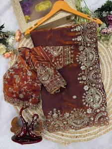 Collection de Saris de Créateur Haut de Gamme – Soie Spatiale Douce Bicolore avec Broderie de Paillettes et Zari, Extensible, Idéal pour Diwali - Product Image 1