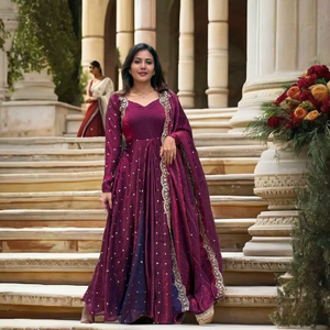 Vestido de Diseñador Moderno, Seda Fandy Pesada con Bordado en Relieve y Lentejuelas, Secado Rápido, Estilo para Bodas y Fiestas, con Dupatta - Product Image 1