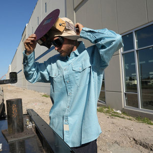 เสื้อเชิ้ตป้องกันการลุกลามของเปลวไฟสำหรับงานเชื่อม ทนทาน ปรับแต่งได้ ผลิตจากผ้าฝ้าย 100% ได้รับการรับรองมาตรฐาน - Product Image 2