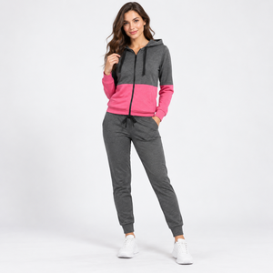 Ensemble de survêtement décontracté pour femmes, matière respirante et douce, conçu pour un style décontracté, entraînement à domicile et utilisation en extérieur, ensemble en coton pour femmes - Product Image 1