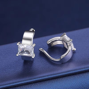 Élégantes boucles d'oreilles créoles en or massif avec diamant de laboratoire taille princesse, certifiées IGI, pour mariage, fête, anniversaire, cadeau, bijoux - Product Image 3