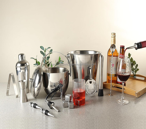 Ensemble complet de bar en acier inoxydable avec seau à glace – Kit shaker à cocktails et ouvre-bouteille - Product Image 3