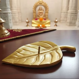 Quemador de Incienso Terapéutico Redondo de Porcelana Blanca al por Mayor, Decoración Creativa para el Hogar, Meditación Zen, Perfecto para Escritorio - Product Image 1