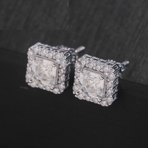 Boucles d'oreilles clous en moissanite taille émeraude, pavé de pierres, avec halo carré, bijoux de luxe, cadeau pour femme - Product Image 4