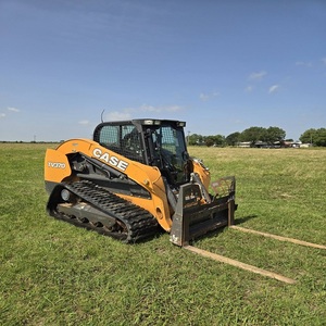 Chargeuse compacte sur chenilles conçue pour les travaux de construction intensifs et la manutention efficace des matériaux sur des chantiers exigeants - Product Image 6