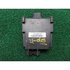 300 ECU y Módulos de Computación Usados 04806086AE - Product Image 1