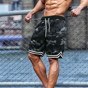 Pantalones cortos deportivos de talla grande para hombre, diseño de camuflaje, cintura con cordón, poliéster, secado rápido, pantalones cortos casuales para hombre. - Product Image 2