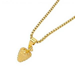 Colgante clásico de animales para Navidad en acero inoxidable 304 con acabado chapado en oro de 18 quilates y cadena tipo caja - Product Image 1